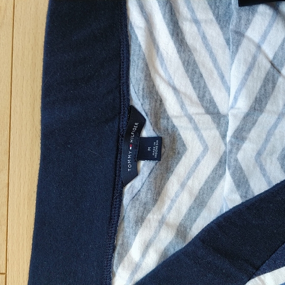 Tommy Hilfiger midi skirt - Picture 6 of 6